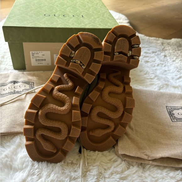 Gucci women boots size 38 great condition white and tan color - Picture 5 of 6